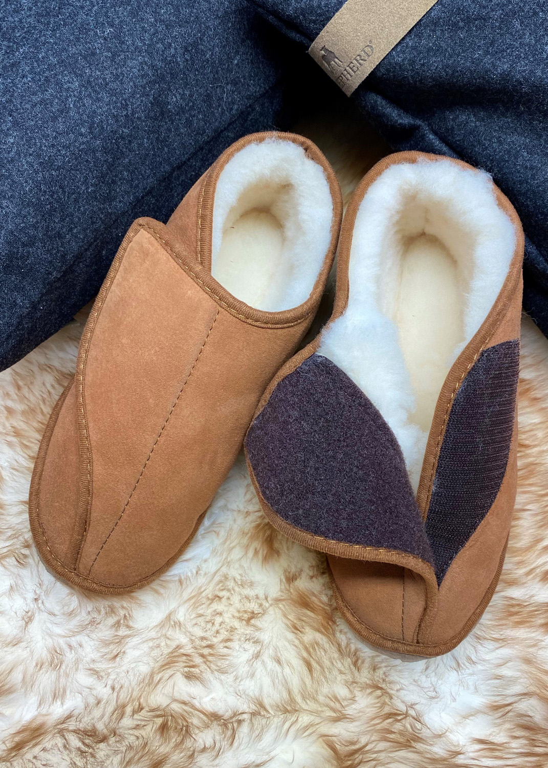 Women's Classic Suede Sheepskin Moccasin Slippers Light Grey : Ladies  Moccasins - Sheepskin & Fur from Leather Company UK