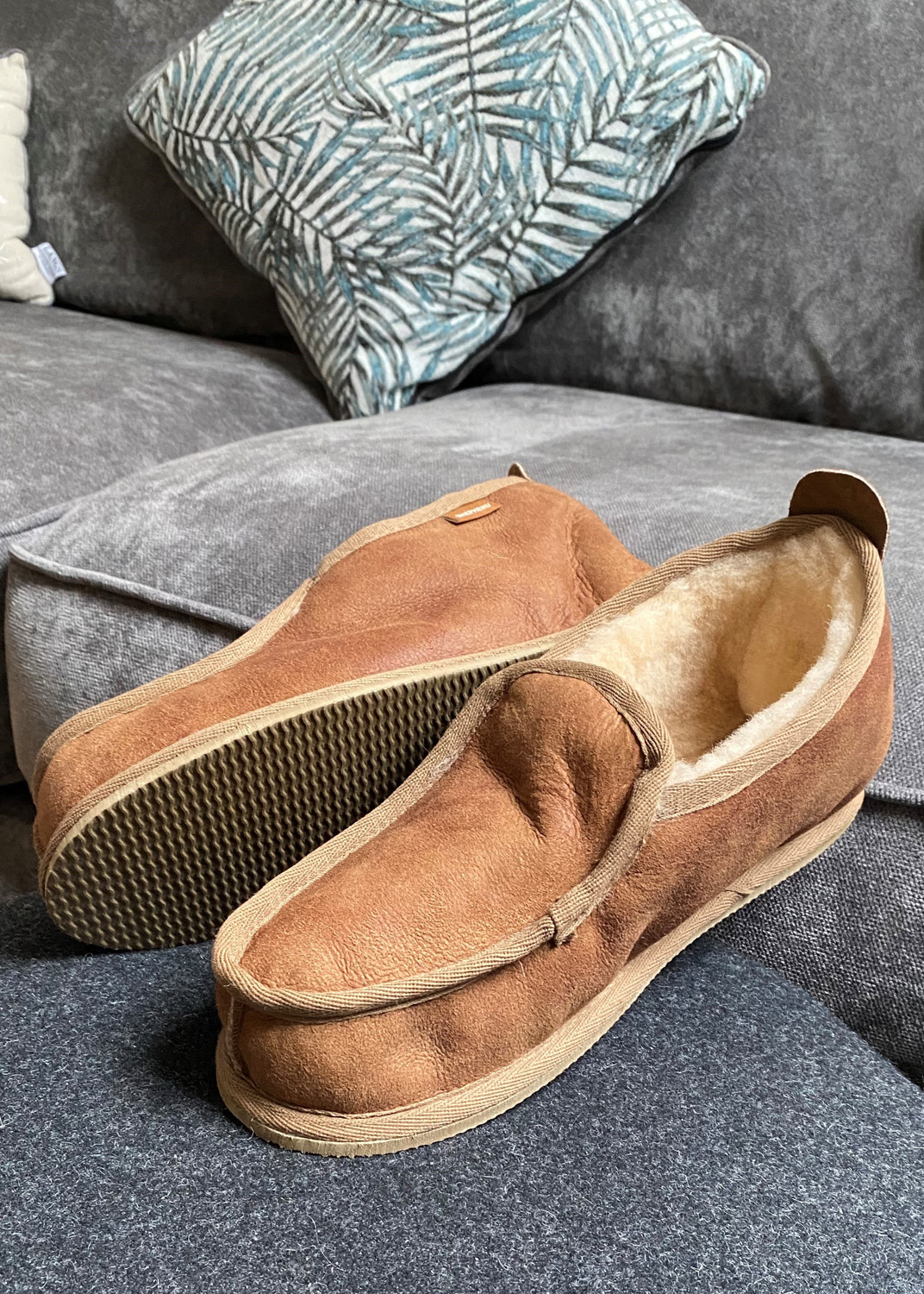 Annie Cosy Sheepskin Slippers | Chocolate Brown | Natural Bed Co | Slippers,  Sheepskin slippers, Chocolate brown colour