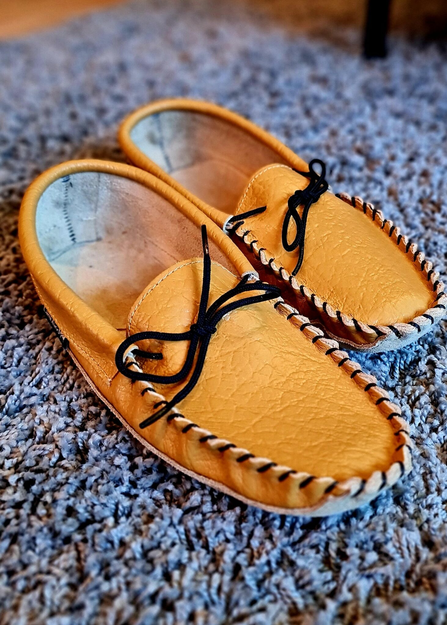 Mens Traditional Genuine Suede Leather Moccasin Slippers with Rubber Sole